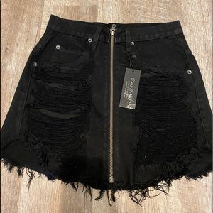 NWT CARMAR SKIRT